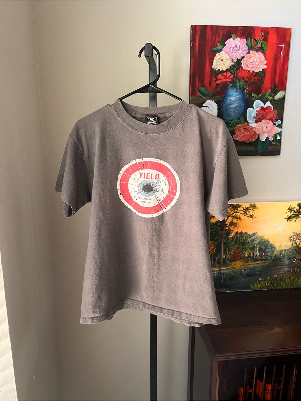 Vintage 90s Pearl Jam Graphic 'Yield' band Tee